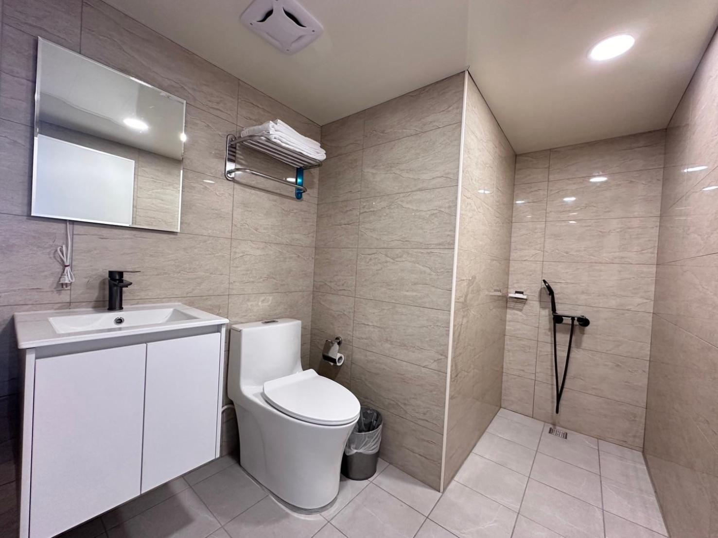 可青大飯店grand Ke-Cing Hotel Yilan Bagian luar foto